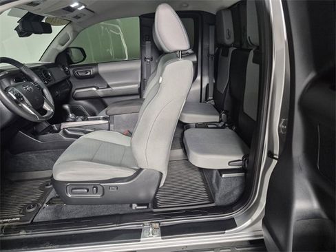 Certified 2021 Toyota Tacoma SR5 image 38