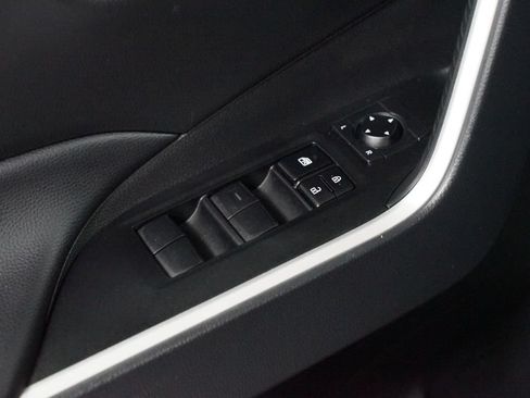 Certified 2025 Toyota RAV4 LE FWD image 29