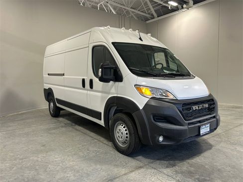 New 2025 RAM ProMaster 2500 w/ Convenience Group image 4