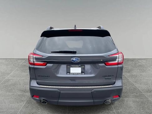 Certified 2025 Subaru Ascent Bronze Edition w/ Onyx Package AWD/4WD image 4