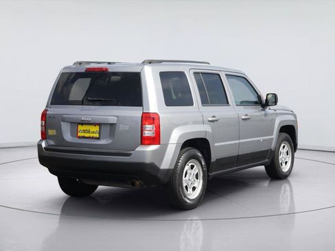 Used 2016 Jeep Patriot Sport w/ Power Value Group FWD image 6