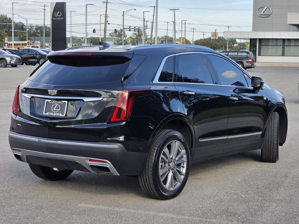 Used 2024 Cadillac XT5 Premium Luxury w/ Technology Package AWD/4WD image 10