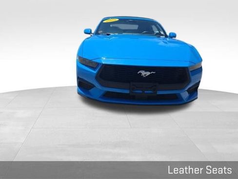 Used 2025 Ford Mustang Premium RWD image 6