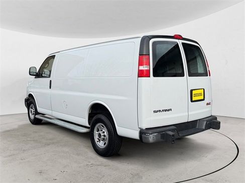 Used 2024 GMC Savana 2500 w/ Driver Convenience Package image 3