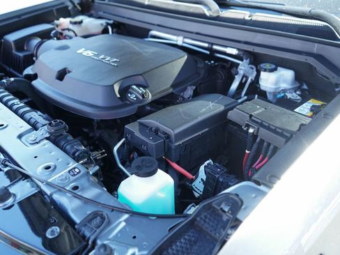 Used 2021 Chevrolet Colorado ZR2 AWD/4WD image 38