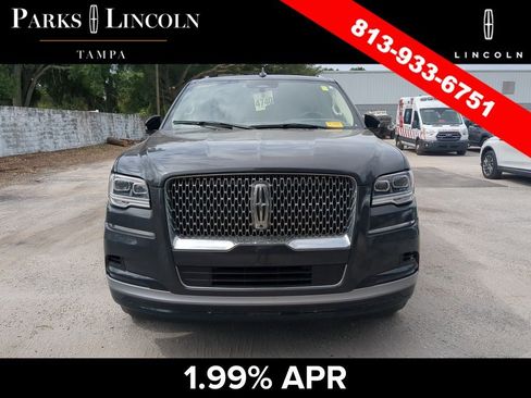 Used 2022 Lincoln Navigator L Reserve RWD image 3