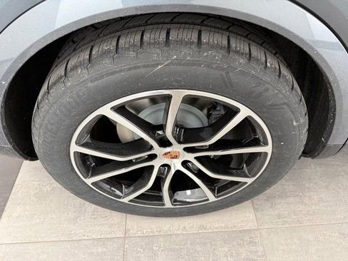 New 2026 Porsche Cayenne image 8