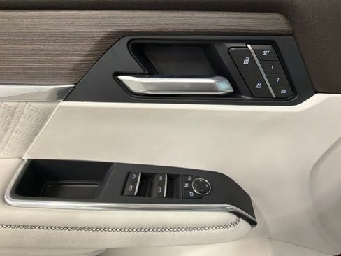 New 2026 GMC Acadia Denali w/ Super Cruise Package image 20