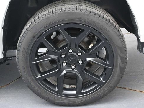 Used 2022 RAM 1500 Laramie image 5