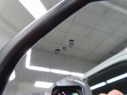 Used 2025 Ford F250 Platinum w/ FX4 Off-Road Package image 78