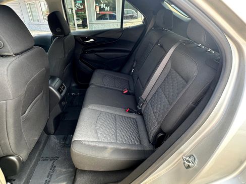 Used 2021 Chevrolet Equinox LT image 24