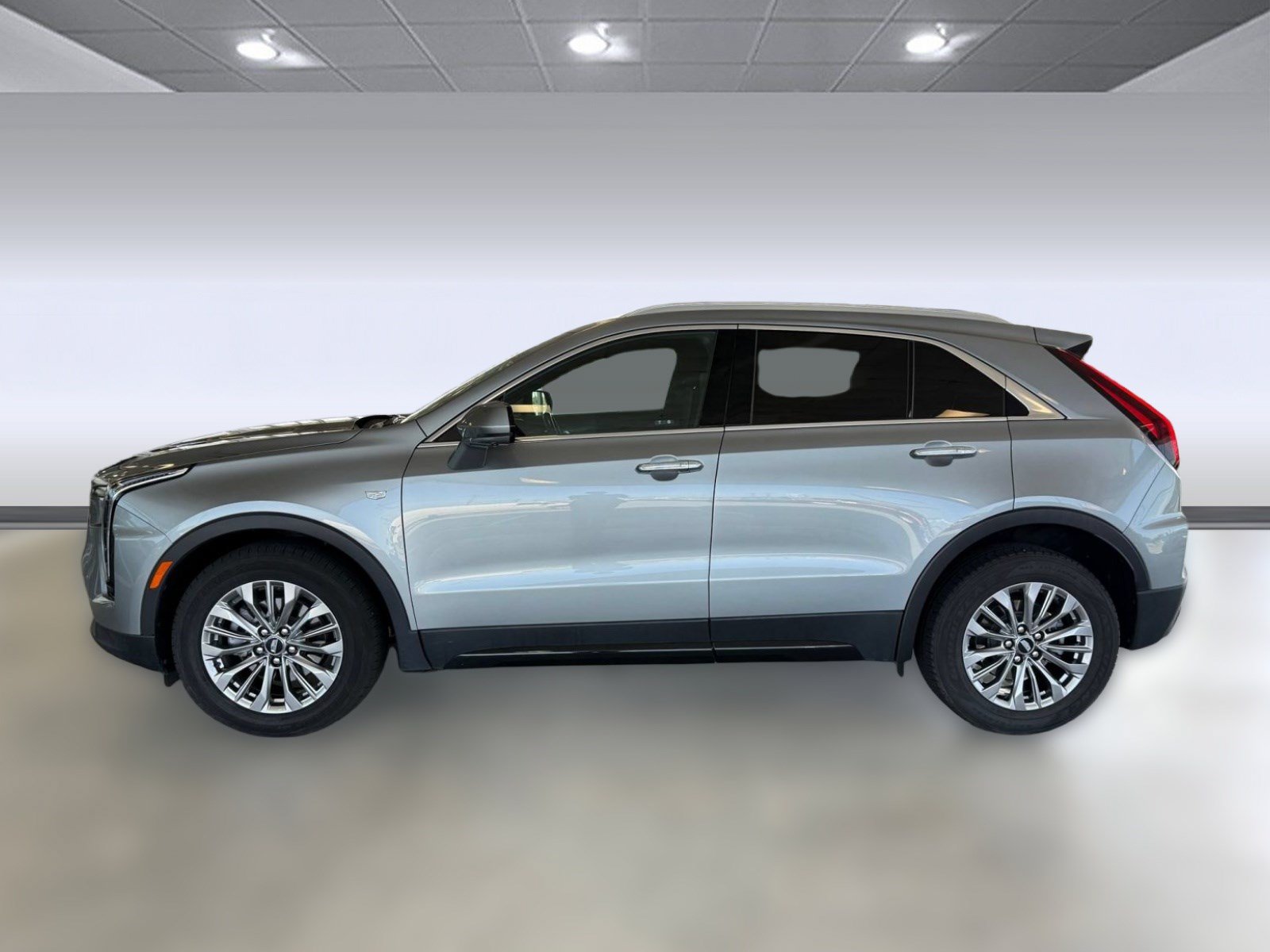 Used 2025 Cadillac XT4 Premium Luxury FWD image 2