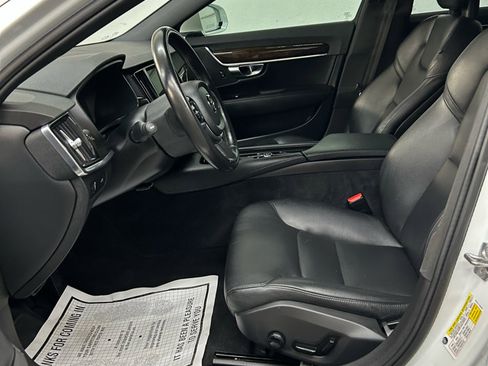 Used 2018 Volvo S90 T5 Momentum w/ Convenience Package image 18