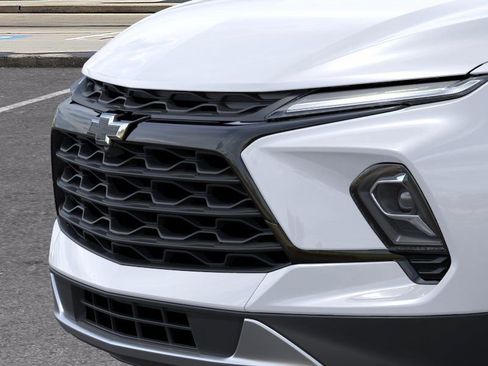 New 2026 Chevrolet Blazer LT w/ Convenience Package FWD image 13