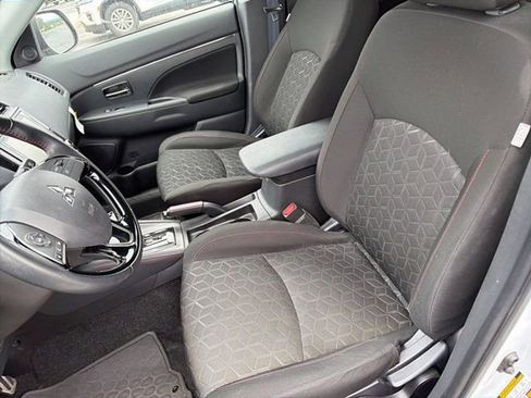 Used 2022 Mitsubishi Outlander Sport AWD image 17