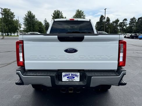 Used 2024 Ford F250 XLT image 24