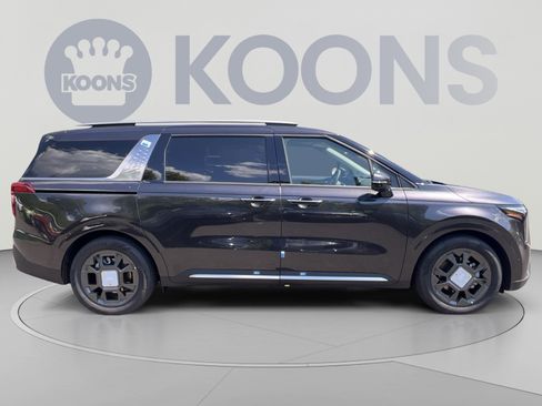 New 2026 Kia Carnival SX FWD image 8