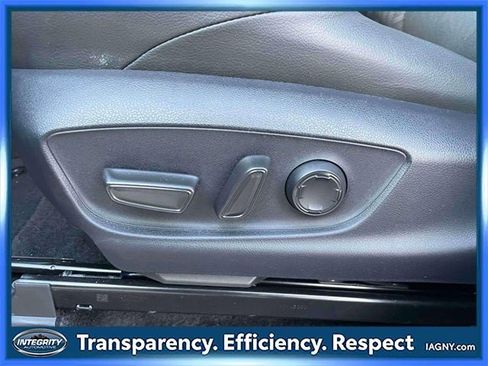 Used 2024 Toyota Tacoma Limited image 18