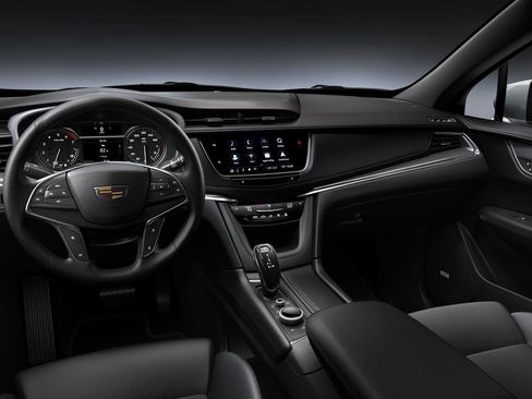 New 2025 Cadillac XT5 Luxury image 32