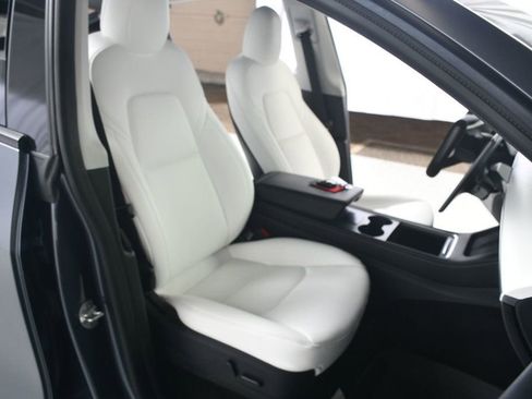 Used 2021 Tesla Model Y Performance AWD/4WD image 41