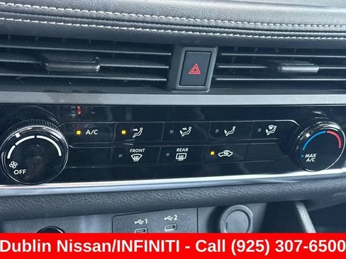 Used 2025 Nissan Rogue S FWD image 29