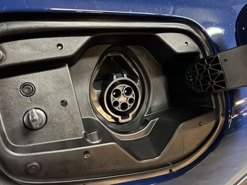 New 2026 Toyota Prius Plug-In Hybrid image 8