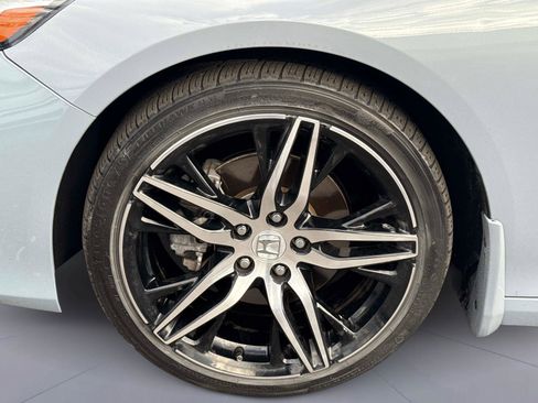 Certified 2021 Honda Accord Touring image 11