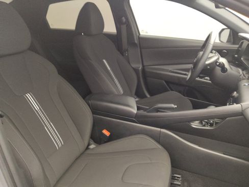 Used 2025 Hyundai Elantra Sport w/ Cargo Package FWD image 21