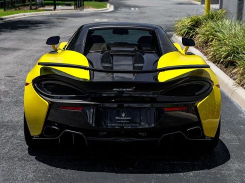 Used 2018 McLaren 570S Spider RWD image 4
