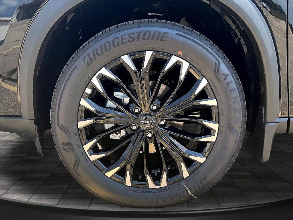 Used 2026 Nissan Rogue Dark Armor AWD/4WD image 13