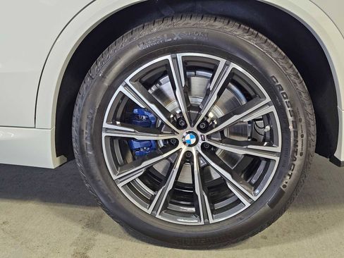 New 2026 BMW X5 xDrive50e w/ Executive Package AWD/4WD image 8