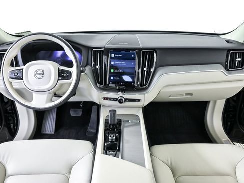 Certified 2023 Volvo XC60 B5 Plus w/ Climate Package FWD image 20