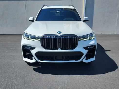 Used 2022 BMW X7 M50i AWD/4WD image 5