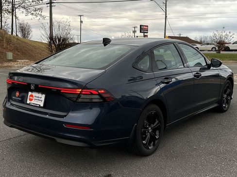 Used 2025 Honda Accord SE image 5