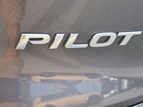 Used 2018 Honda Pilot EX-L image 12