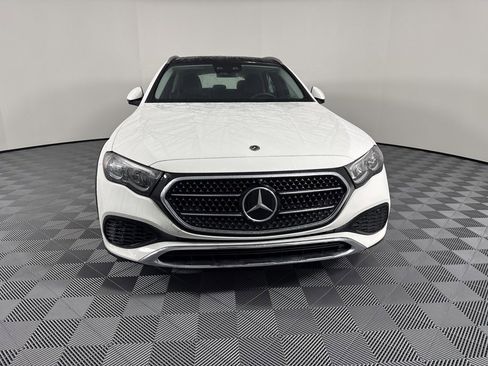 Used 2025 Mercedes-Benz E 450 4MATIC All-Terrain Wagon image 9