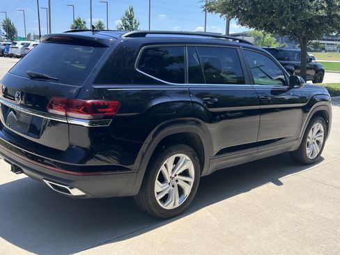 Certified 2023 Volkswagen Atlas SE FWD image 10