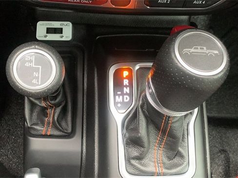 Certified 2021 Jeep Gladiator Mojave image 33