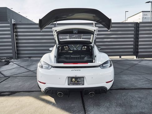 Used 2024 Porsche 718 Cayman GT4 RS w/ Weissach Package image 27