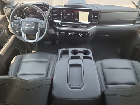 Used 2026 GMC Sierra 1500 SLT AWD/4WD image 10