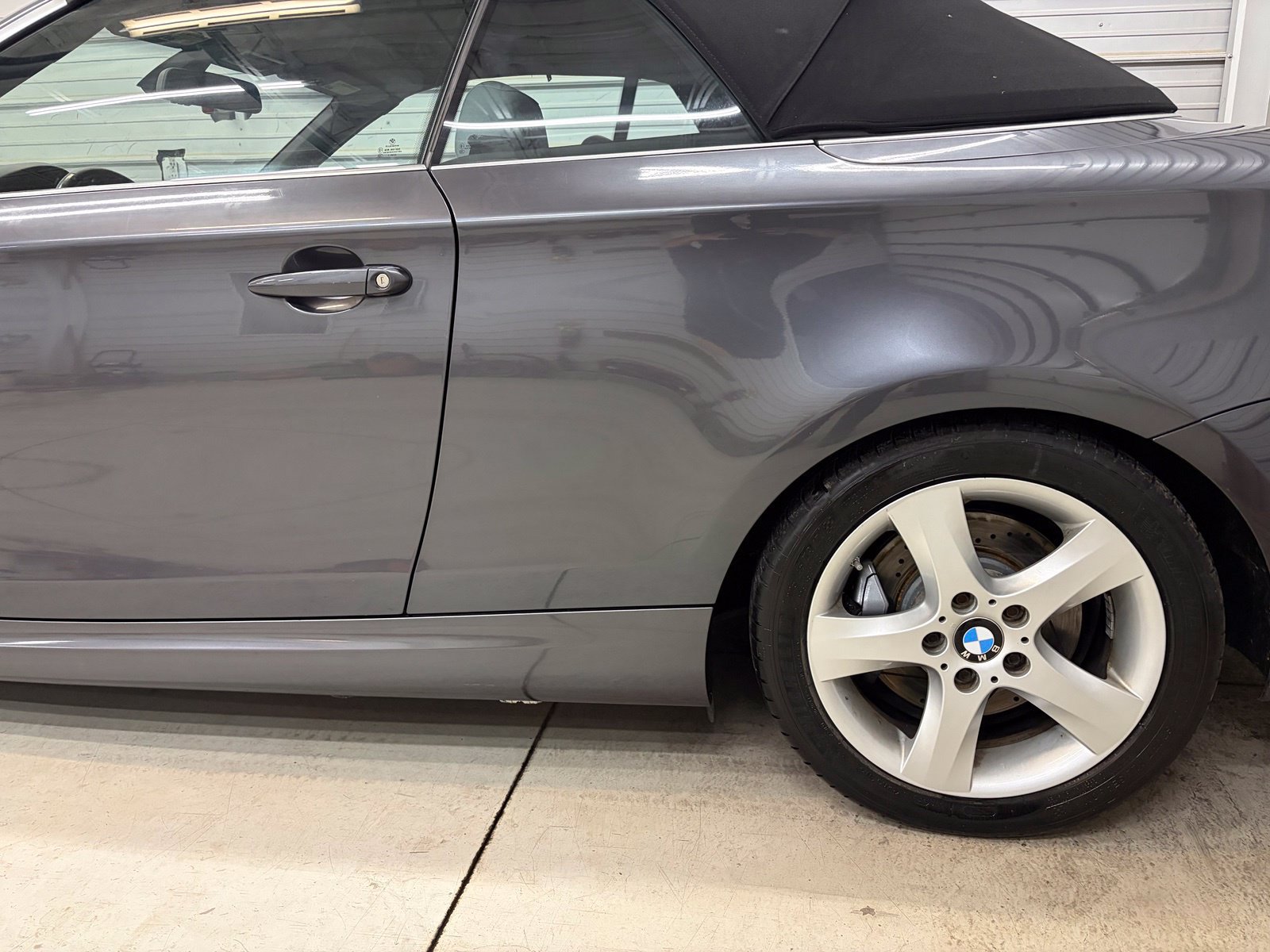 Used 2008 BMW 135i Convertible RWD image 8