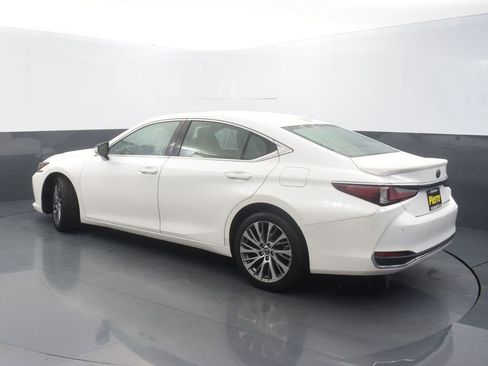 Used 2021 Lexus ES 250 w/ Premium Package image 2
