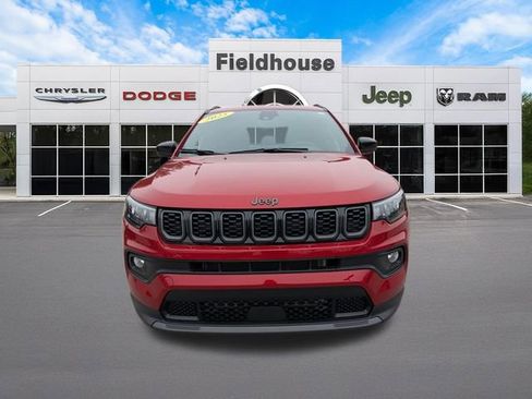 Used 2025 Jeep Compass Latitude w/ Altitude Special Edition image 8