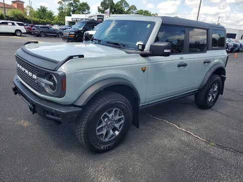 Used 2022 Ford Bronco Badlands AWD/4WD image 2