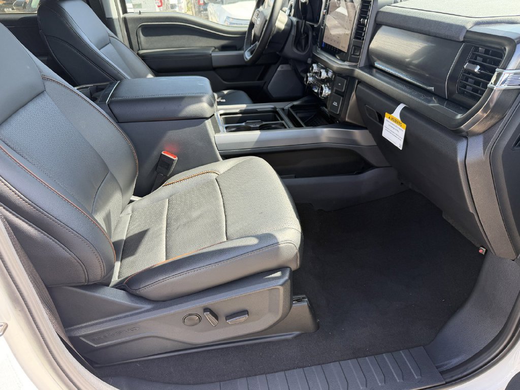 Used 2026 Ford F250 Lariat RWD image 13