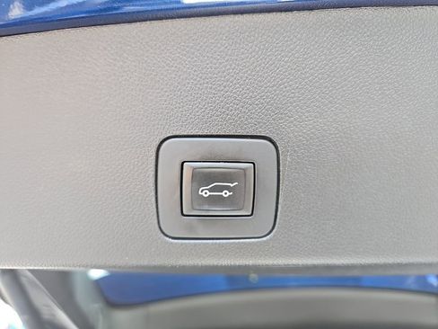 Used 2023 Buick Encore GX Essence w/ Experience Buick Package FWD image 13