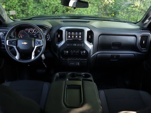 Used 2022 Chevrolet Silverado 1500 Custom w/ LPO, Dark Essentials Package AWD/4WD image 19