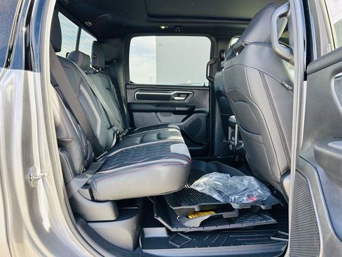 New 2025 RAM 1500 Big Horn AWD/4WD image 33