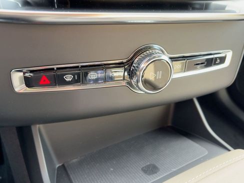 New 2026 Volvo XC90 T8 Plus image 17