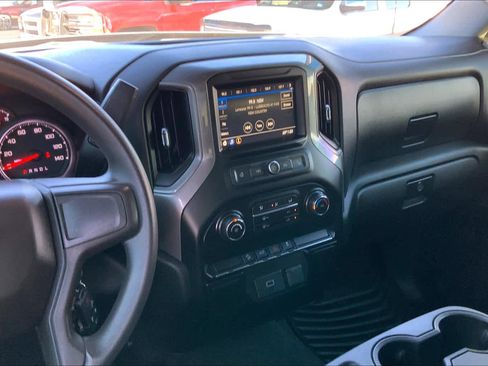 Used 2019 Chevrolet Silverado 1500 Custom Trail Boss w/ Custom Convenience Package image 6